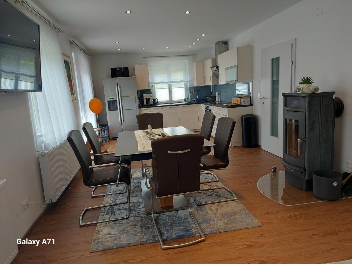 Ferienhaus Kaethe Klagenfurt am Woerthersee Luaran gambar
